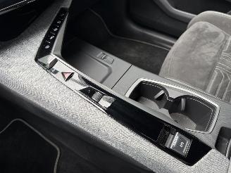 Peugeot e-5008 GT NEW MODEL! 73kWh 214PK Aut. 7-personen picture 29