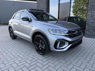 Volkswagen T-Roc 1.5 TSI 150PK DSG7 R-Line Black Edition PANO VOL! picture 3
