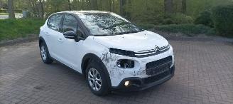 Citroën C3 Shine 1.5-Diesel 102pk Climatecontrol CruiseControl Stoelverwarming Lichtautomaat Regensensor Lichtautomaat Mistlampen Afneembare trekhaak picture 11