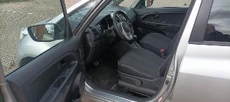 Kia Venga Dream team 1.6-Benzine Automaat Keyless-entry Climatecontrol Stoelverwarming Lichtautomaat Privacyglas leren stuurwiel mistlampen Parkeersensoren Trekhaak 16-inch Kia velgen picture 10