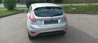 Ford Fiesta 1.5-Diesel 75pk Airco Stoelverwarming leren stuurwiel Led koplampen Pdc Control picture 6