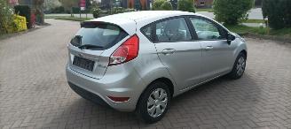 Ford Fiesta 1.5-Diesel 75pk Airco Stoelverwarming leren stuurwiel Led koplampen Pdc Control picture 8