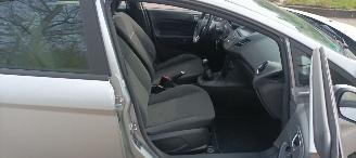 Ford Fiesta 1.5-Diesel 75pk Airco Stoelverwarming leren stuurwiel Led koplampen Pdc Control picture 22