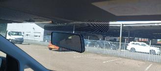 Volkswagen Caddy 2.0-TDI Euro6 75pk Airco Start stop systeem Elektrische ramen Elektrische-spiegels met verwarming Centrale vergrendeling met afstandsbediening Stoffen bekleding Tussenwand met glas Achteruitrijspiegel Laadvloer orgineel vw hout Antislip rubberen mat in  l picture 13