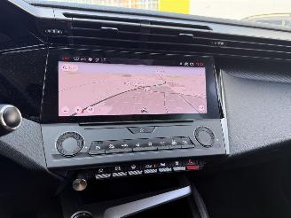Peugeot 308 1.2 PureTech Active Pack Business NAVI - LED - CLIMA picture 18