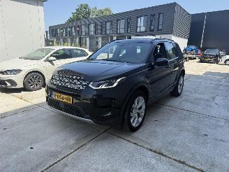 uszkodzony samochody osobowe Land Rover Discovery Sport P300e 1.5 R-Dynamic SE PANO - CAMERA - LED - KEYLESS 2022/10