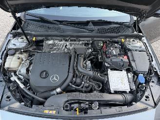Mercedes Cla-klasse 200 AMG Pakket Pano Sfeerverlichting NAP Nederlandse Auto picture 16