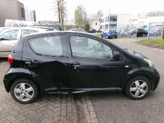 Toyota Aygo 1.0-12V  SPORT AIRCO picture 5