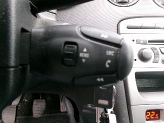 Peugeot 308 1.6 I ACTIVE CLIMA PANO LPG ONDERBOUW picture 17