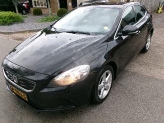 skadebil auto Volvo V-40 2.0 D2 MOMENTUM BUSINESS 2015/7