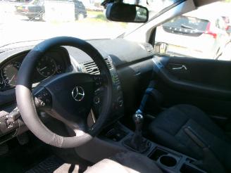 Mercedes A-klasse 150 BENZINE picture 12