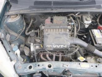 Toyota Yaris 1.0 VVTI picture 18