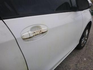 Toyota Yaris 1.3  LIFE  1NR picture 8