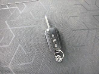 Peugeot 2008 1.6 HDI  9HP picture 17