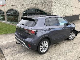 Damaged car Volkswagen T-Cross LIFE     1.0 2025/1