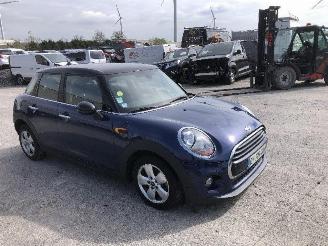 Mini Mini COOPER 1.5 D picture 3