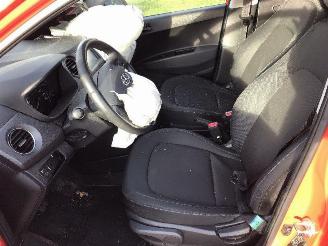 Hyundai I-10 1. 0 i picture 5