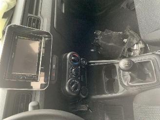 Suzuki Ignis 1.2 picture 9