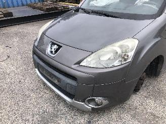 Peugeot Partner 1.6 HDI   9H06  9HP picture 8