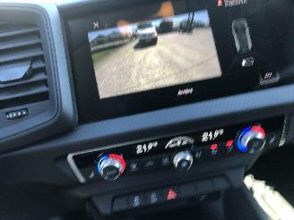 Audi A1 1.0     7 S-TRONIC picture 24