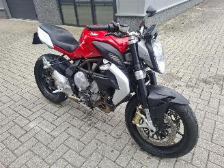 MV Agusta Brutale 675 picture 5