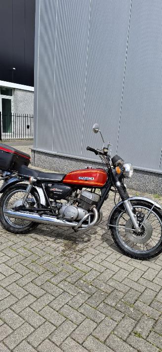 Suzuki GT 500 gt 500 picture 2