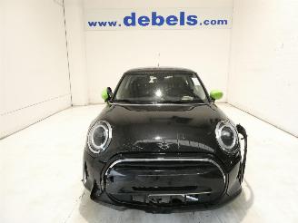 krockskadad bil auto Mini Cooper 1.5 2022/11