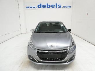 krockskadad bil auto Peugeot 208 SIGNATURE 2019/7