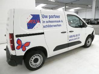 Peugeot Partner 1.5D PRO picture 8