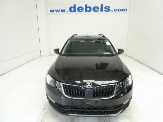 krockskadad bil auto Skoda Octavia 1.0 2020/7