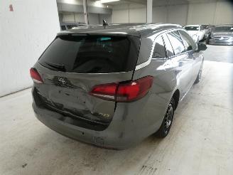 Opel Astra TOURER picture 10