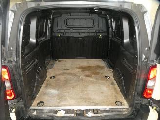 Peugeot Partner 1.5D ASPHALT picture 20