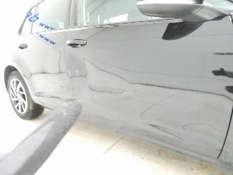 Volkswagen Golf COMFORTLINE picture 11