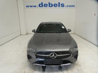 skadebil auto Mercedes Cla-klasse  2024/2