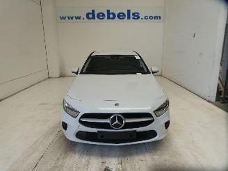 Vaurioauto  passenger cars Mercedes A-klasse LIMOUSINE BUSINESS S 2022/3