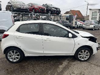 Mazda 2 1.4 B picture 2