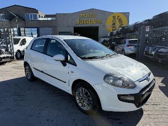 Damaged car Fiat Punto 1.3 MULTIJET 2011/4