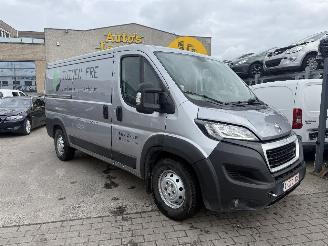 skadebil auto Peugeot Boxer 2.2 BLUEHDI L2H1 2020/2