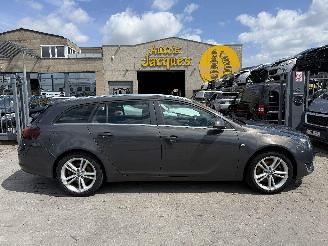 krockskadad bil auto Opel Insignia 2.0 SPORTS TOURER 2014/12