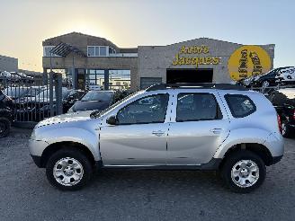 Unfallwagen Dacia Duster LAUREATE 2012/8