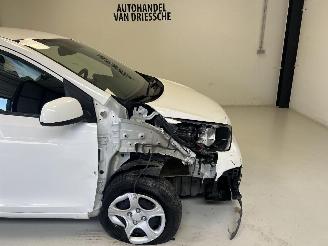 Kia Picanto  picture 2