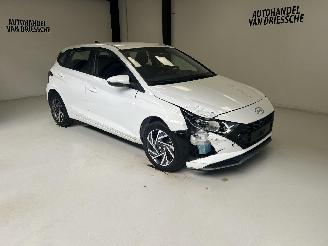 krockskadad bil auto Hyundai I-20 AUTOMATIQUE 2024/4