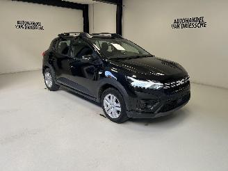 krockskadad bil auto Dacia Sandero STEPWAY 2024/1