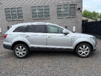 krockskadad bil auto Audi Q7 3.0 TDI 2006/6