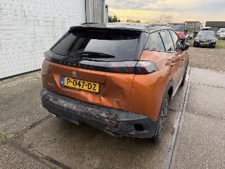 Peugeot 2008 1.2 Puretech GT Line Automaat picture 3