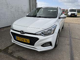 krockskadad bil auto Hyundai I-20 1.0 T-GDI Comfort 2020/3