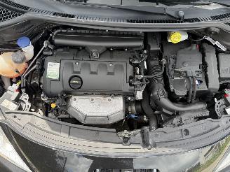 Peugeot 207 1.6 VTi Roland Garros Automaat picture 10