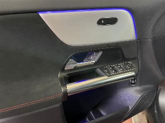 Mercedes GLA 180 AMG LINE PANORAMADAK NAVI NIGHT CAMERA LED picture 13