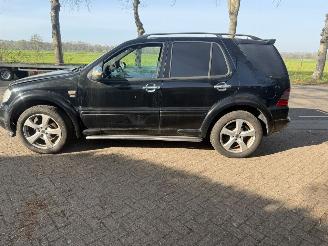 Mercedes ML ML 270 CDI picture 3