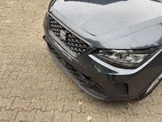 Seat Arona STYLE 110 PK NAVI CLIMA CAMERA PDC LED FACELIFT B.J 2024 picture 17